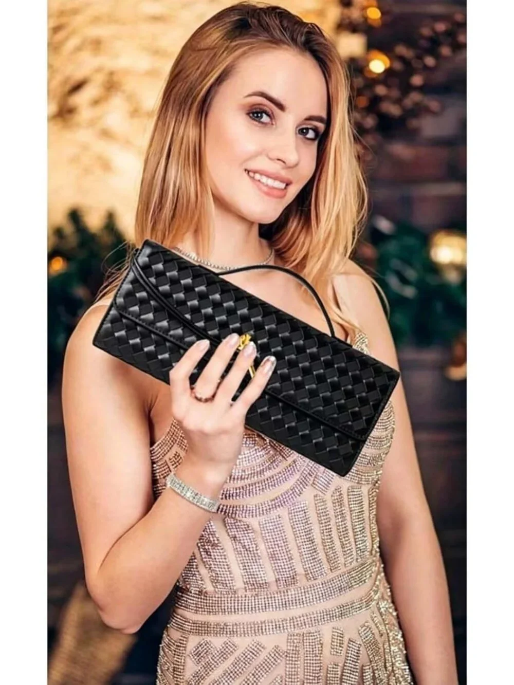 Stylish Woven Leather Clutch Purse for Women - Versatile Crossbody Evening Bag